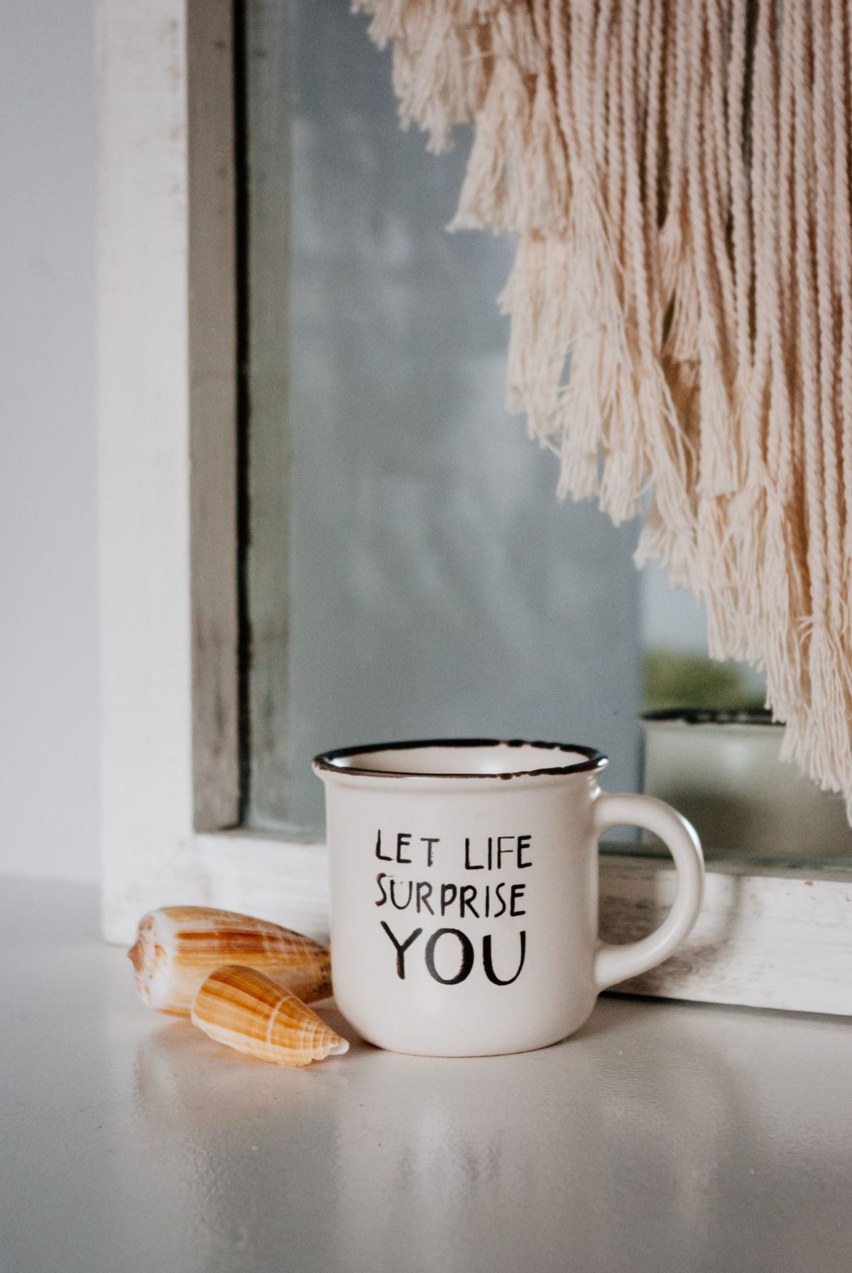 Taza de cerámica blanca personalizada